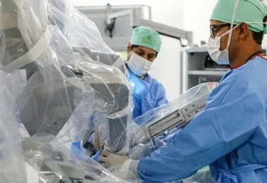 Residência de Urologia do Hospital Santa Izabel habilita e certifica cirurgiões em robótica