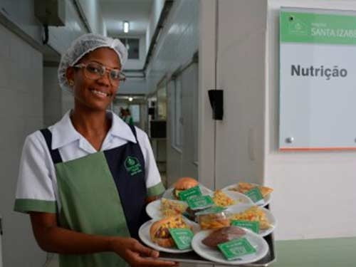 Dia do Desejo: Projeto permite que pacientes pediátricos escolham suas refeições