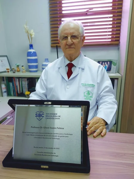 Diretor de Ensino e Pesquisa do Hospital Santa Izabel é homenageado no Congresso Mundial de Cardiologia