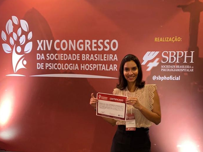 Psicóloga do HSI conquista 14º Prêmio SBPH Marisa Decat de Moura