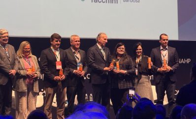 HSI recebe Selo de Excelência em Engajamento durante congresso da ANAHP